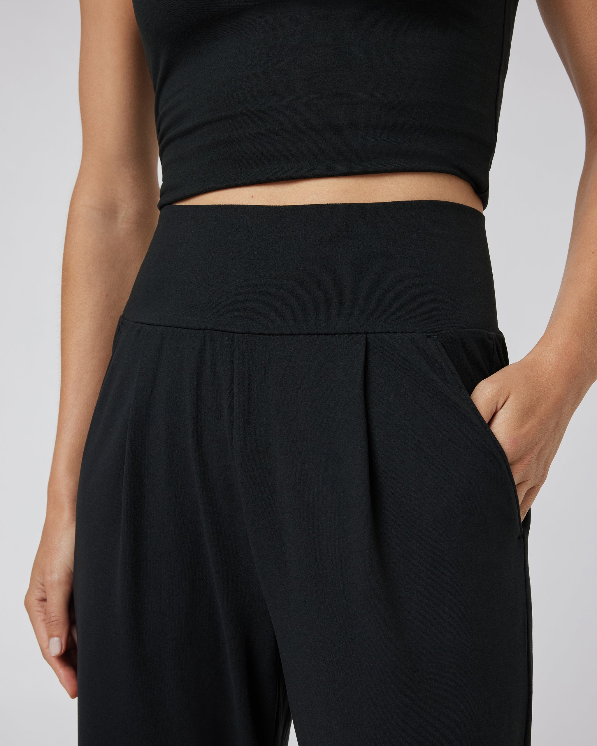 Lux At Ease Straight | Black - Image 5