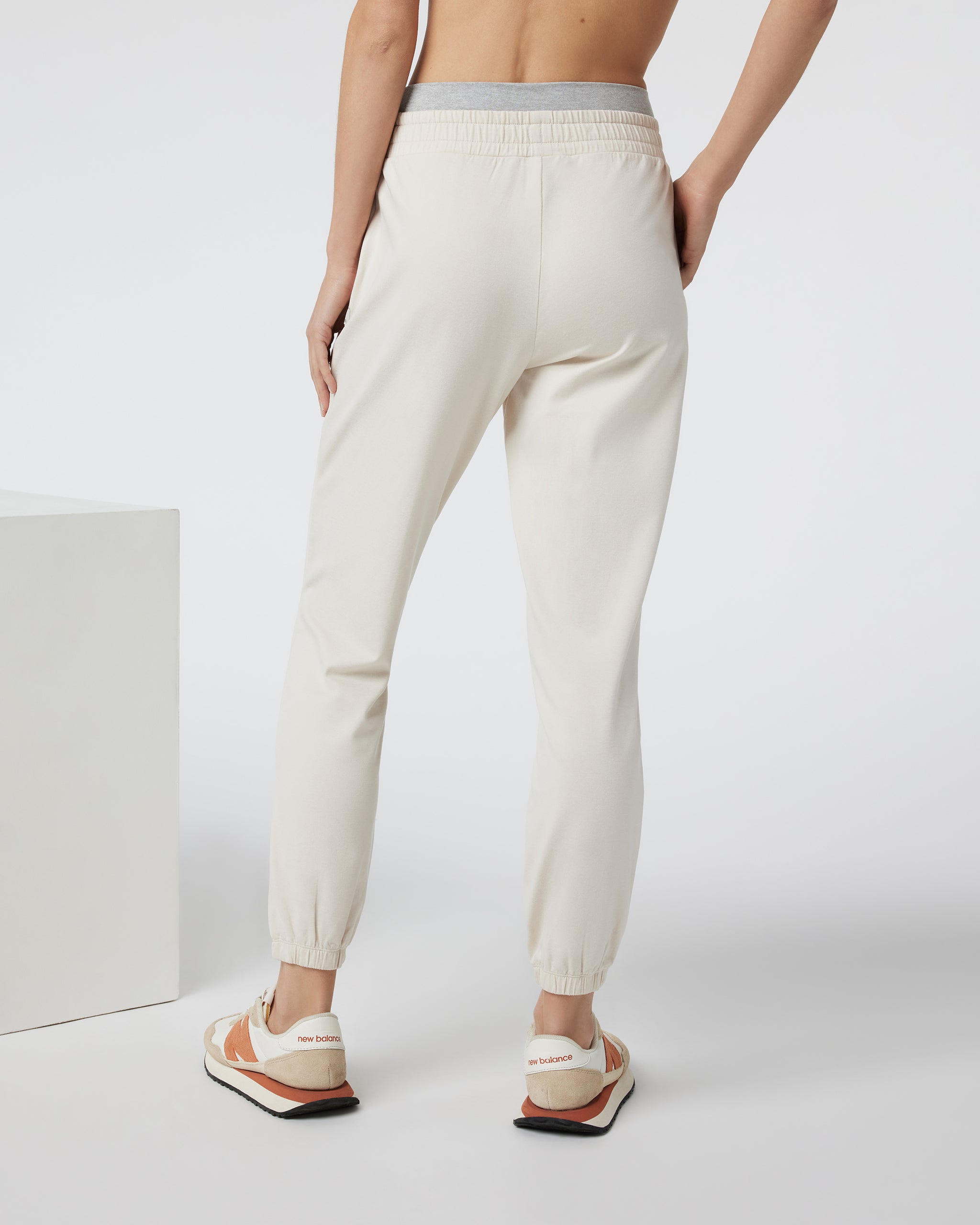 Halo Warm-Up Jogger | Milkweed Heather - Image 3