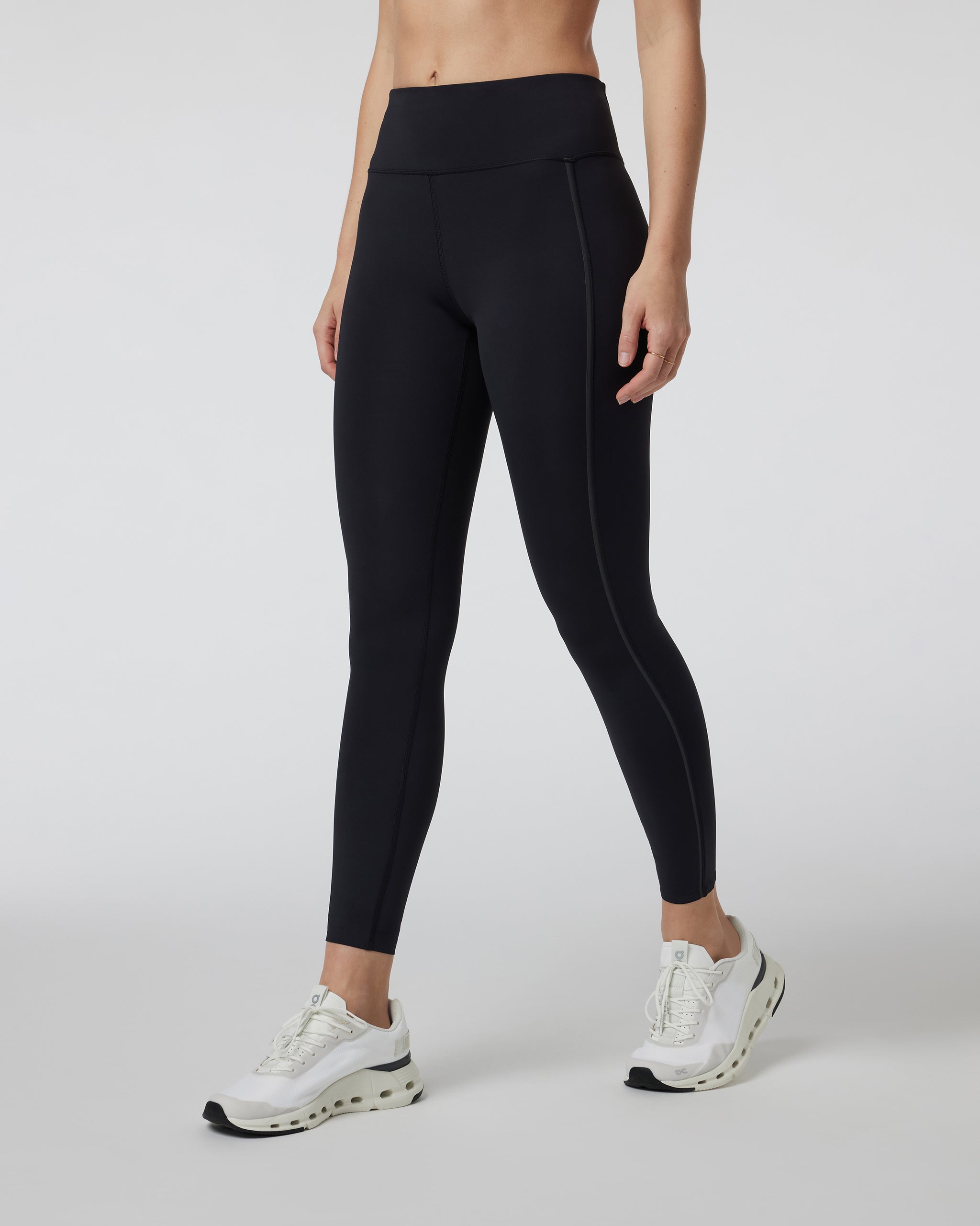 Spectra Run Legging | Black - Image 2