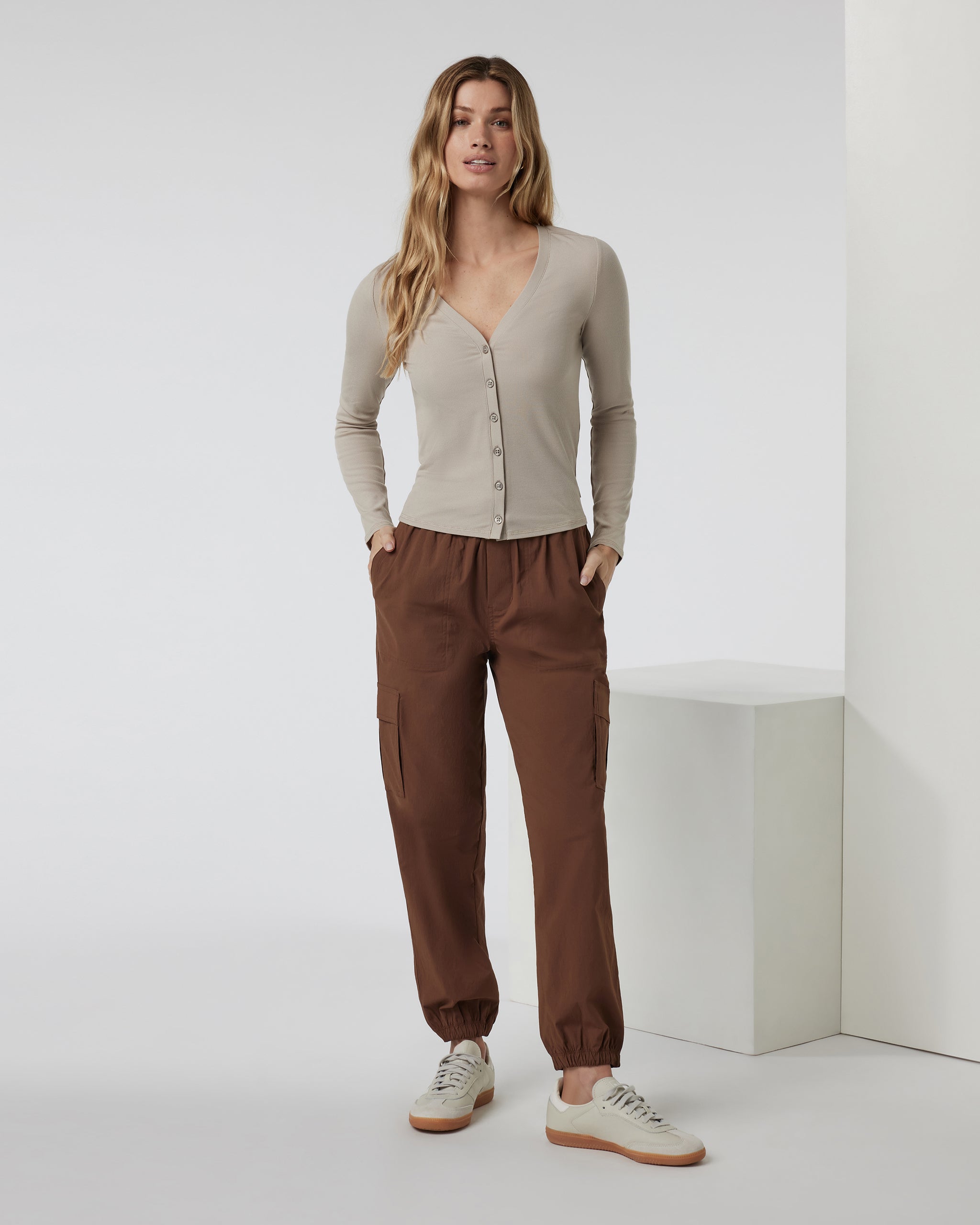 Birch Jogger | Pepper - Image 2