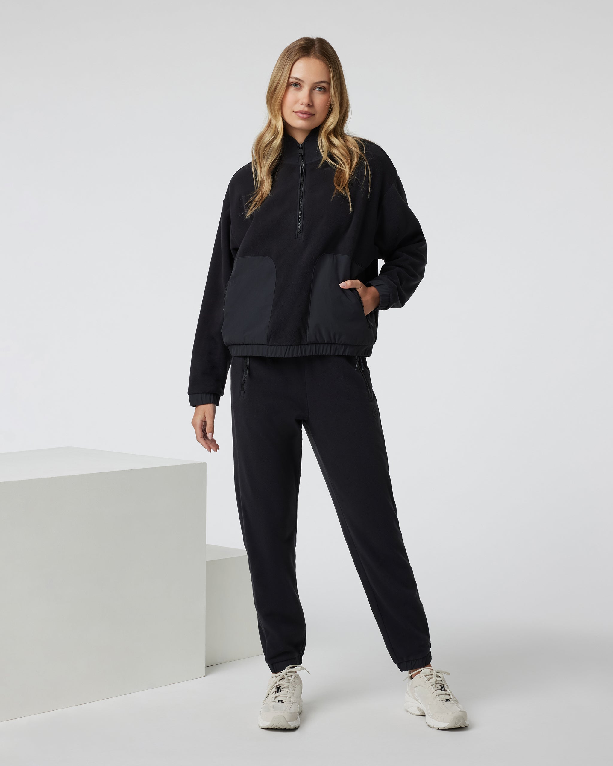 Women's Aspen Jogger | Black - Image 2