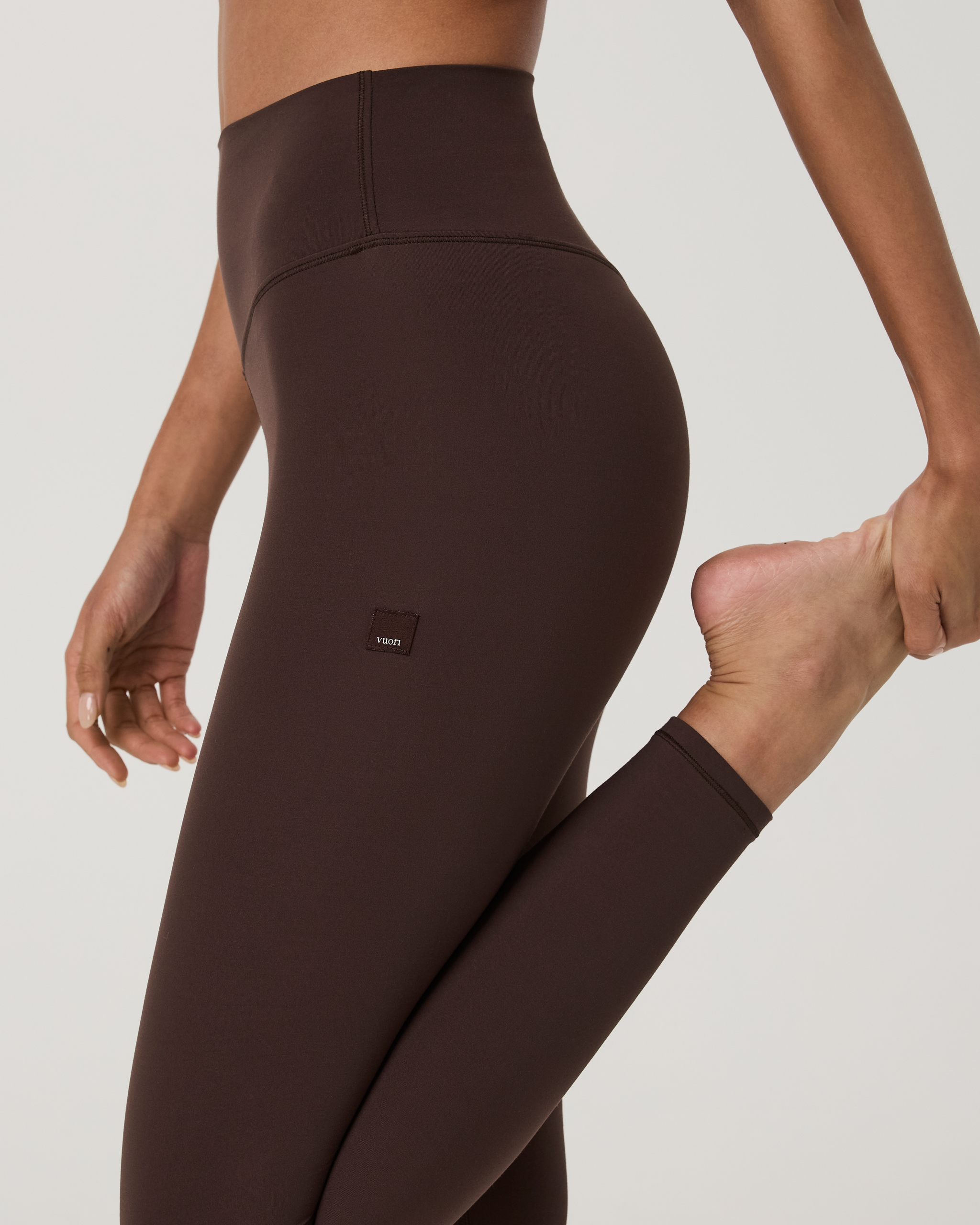 Vuori AllTheForm™ Legging | French Roast Tonal - Image 5