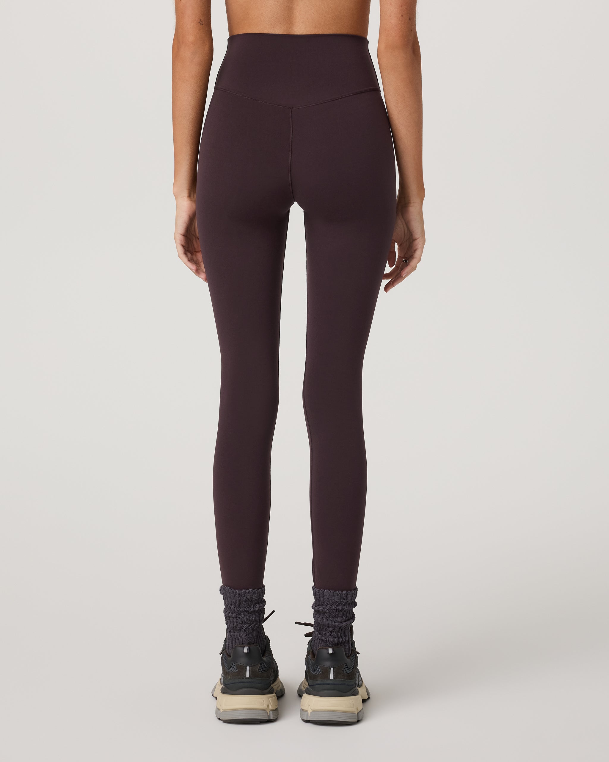 Vuori AllTheForm™ Legging | Raisin - Image 4