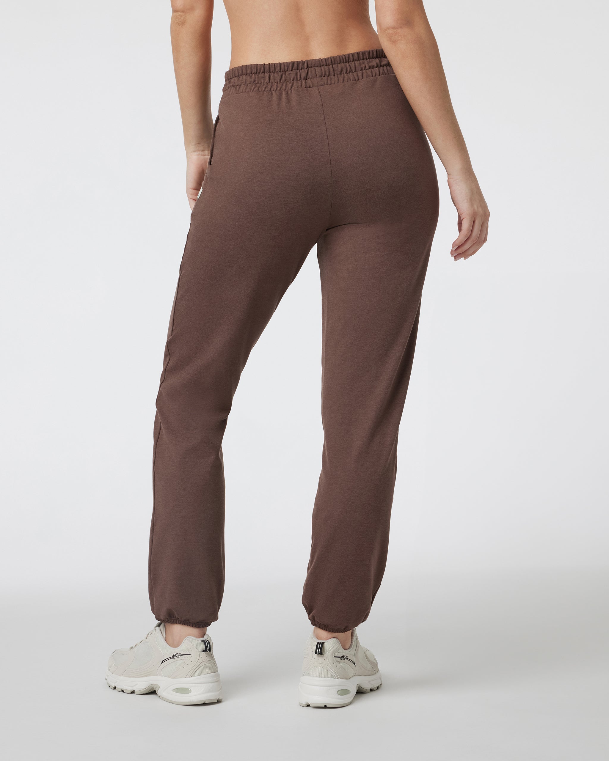Granite Performance Jogger | Chocolate Milk Heather - Image 3