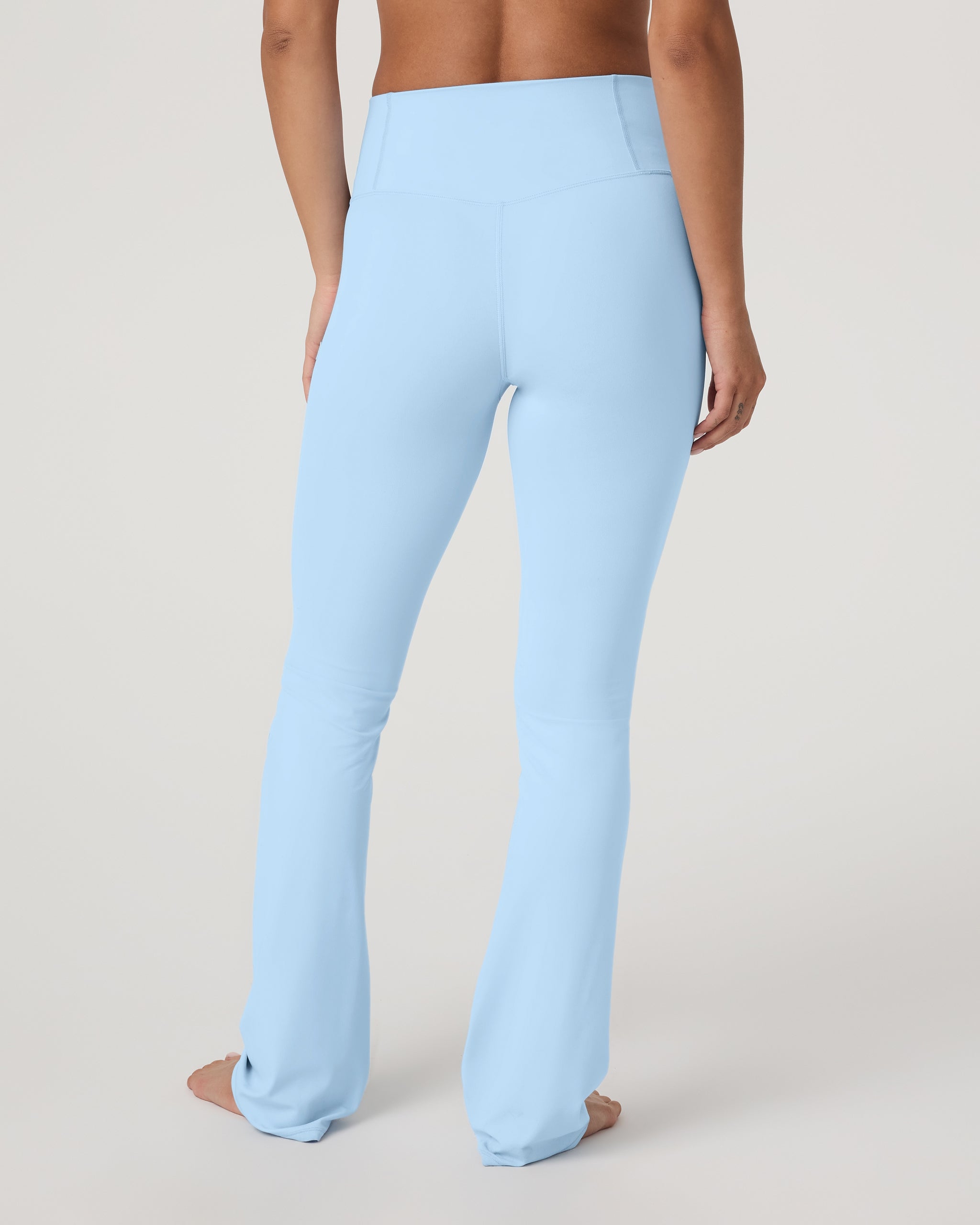 Vuori AllTheFeels™ Slim Flare | Crystal Blue - Image 3