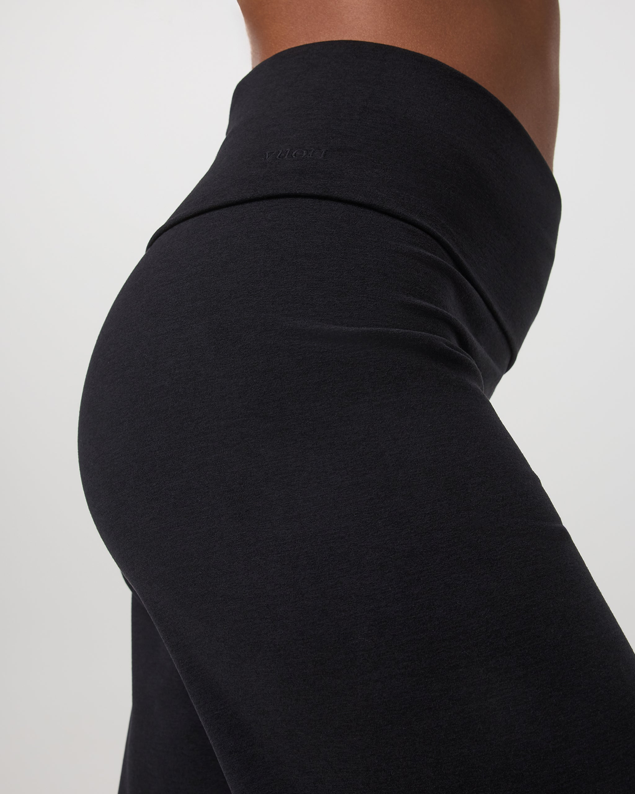 Granite Foldover Straight Leg | Black Heather - Image 4