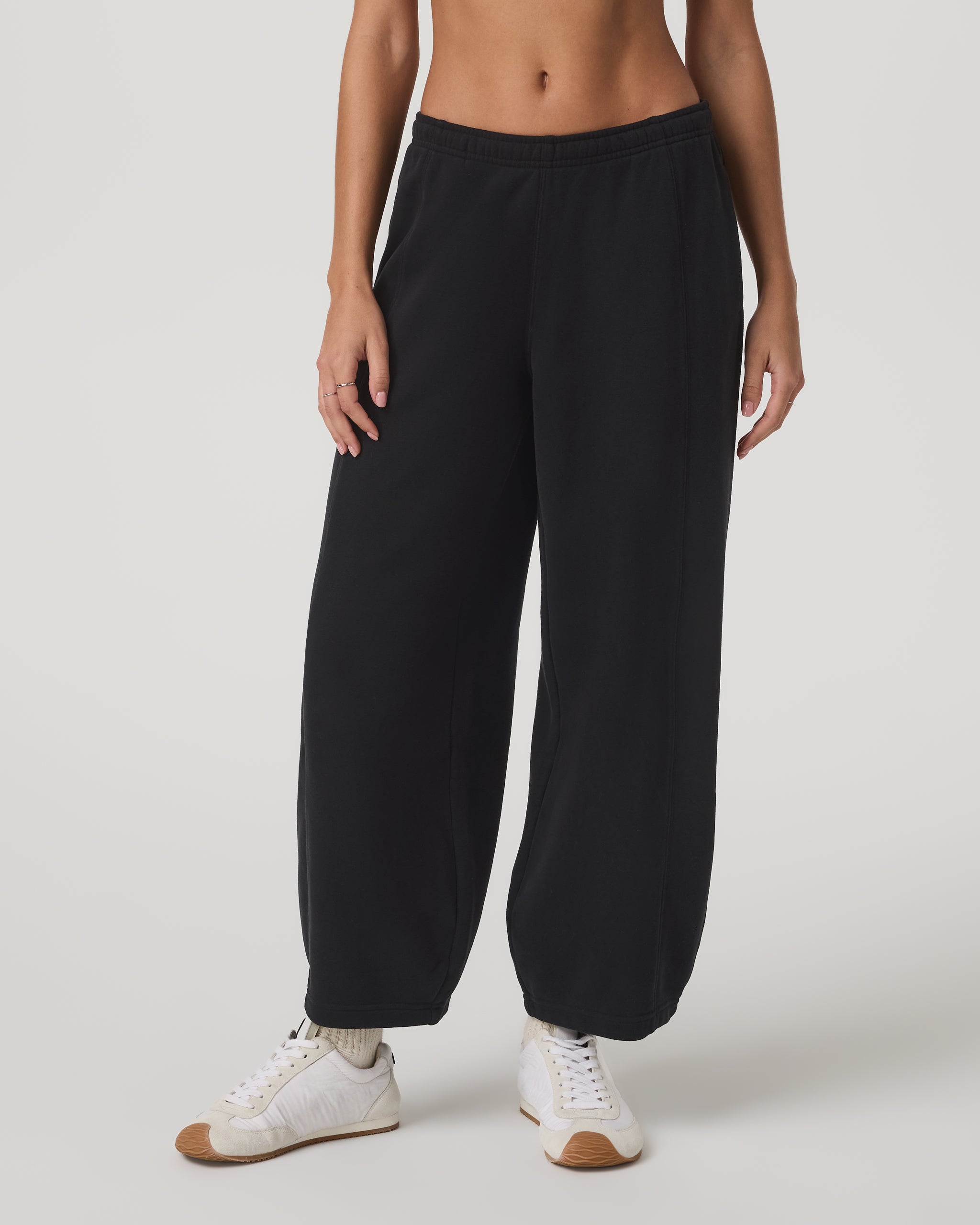 Sedona Barrel Crop Sweatpant | Black