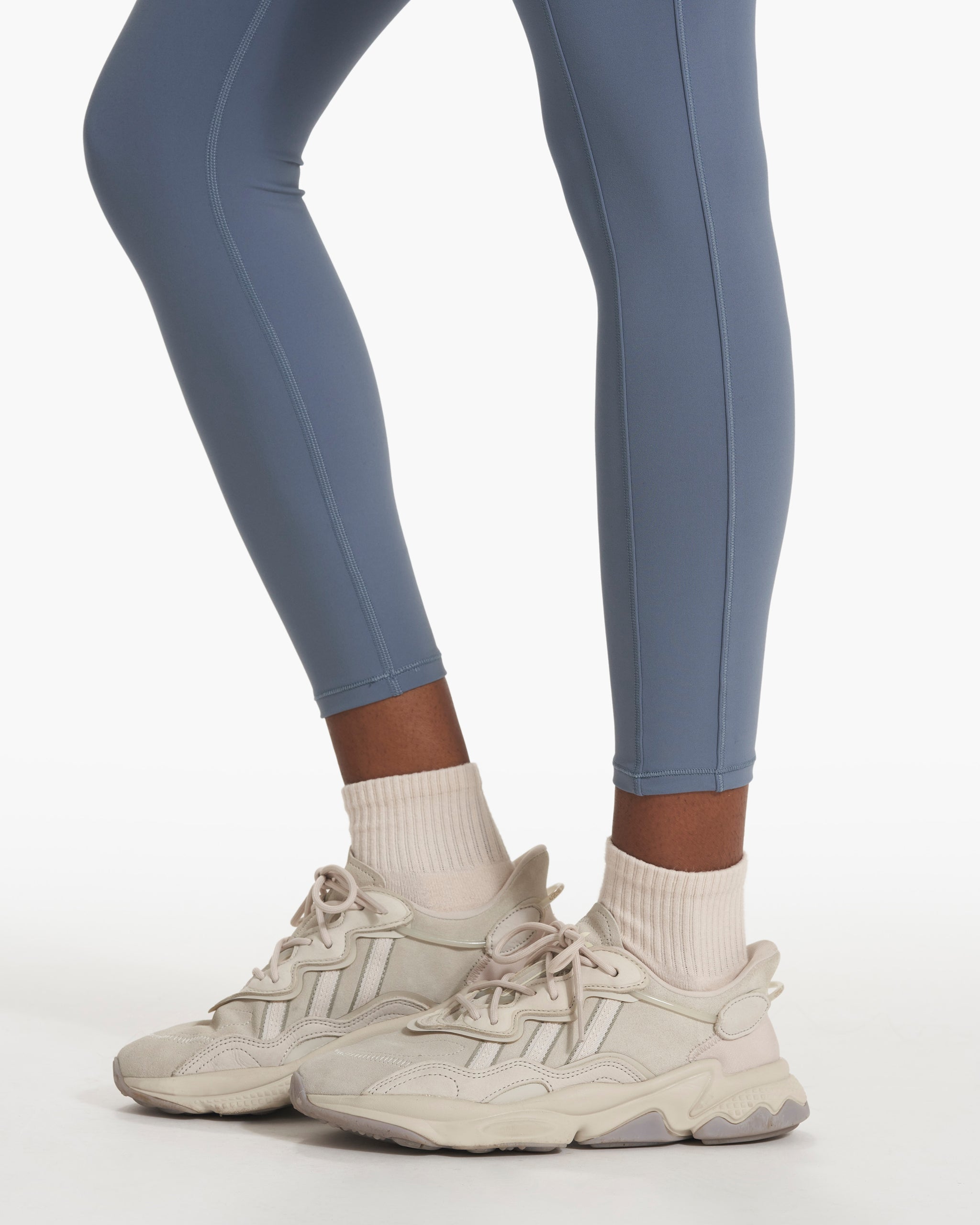 Studio Pocket Legging | Light Azure - Image 7