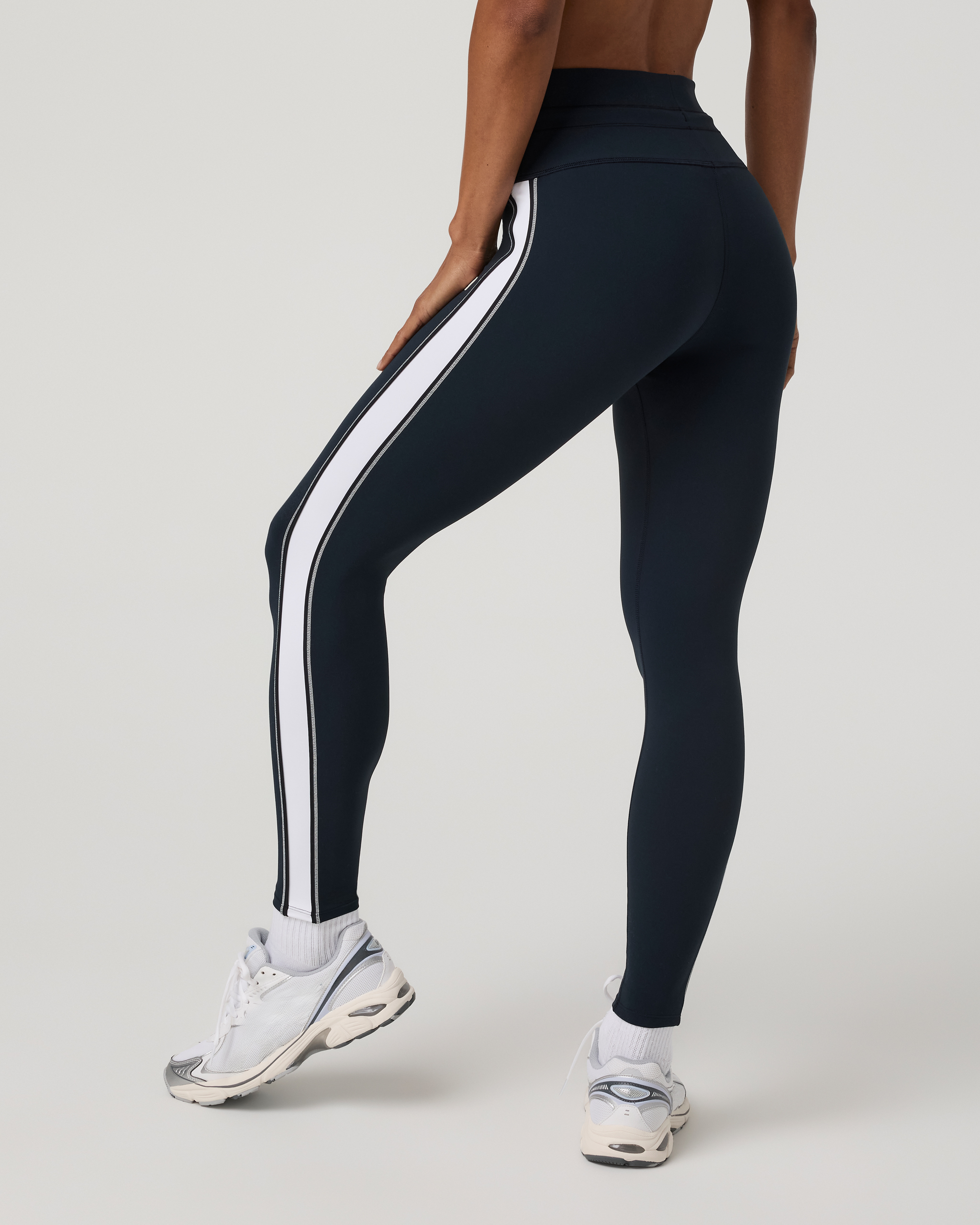 Daily Track Legging | Ink - Image 3