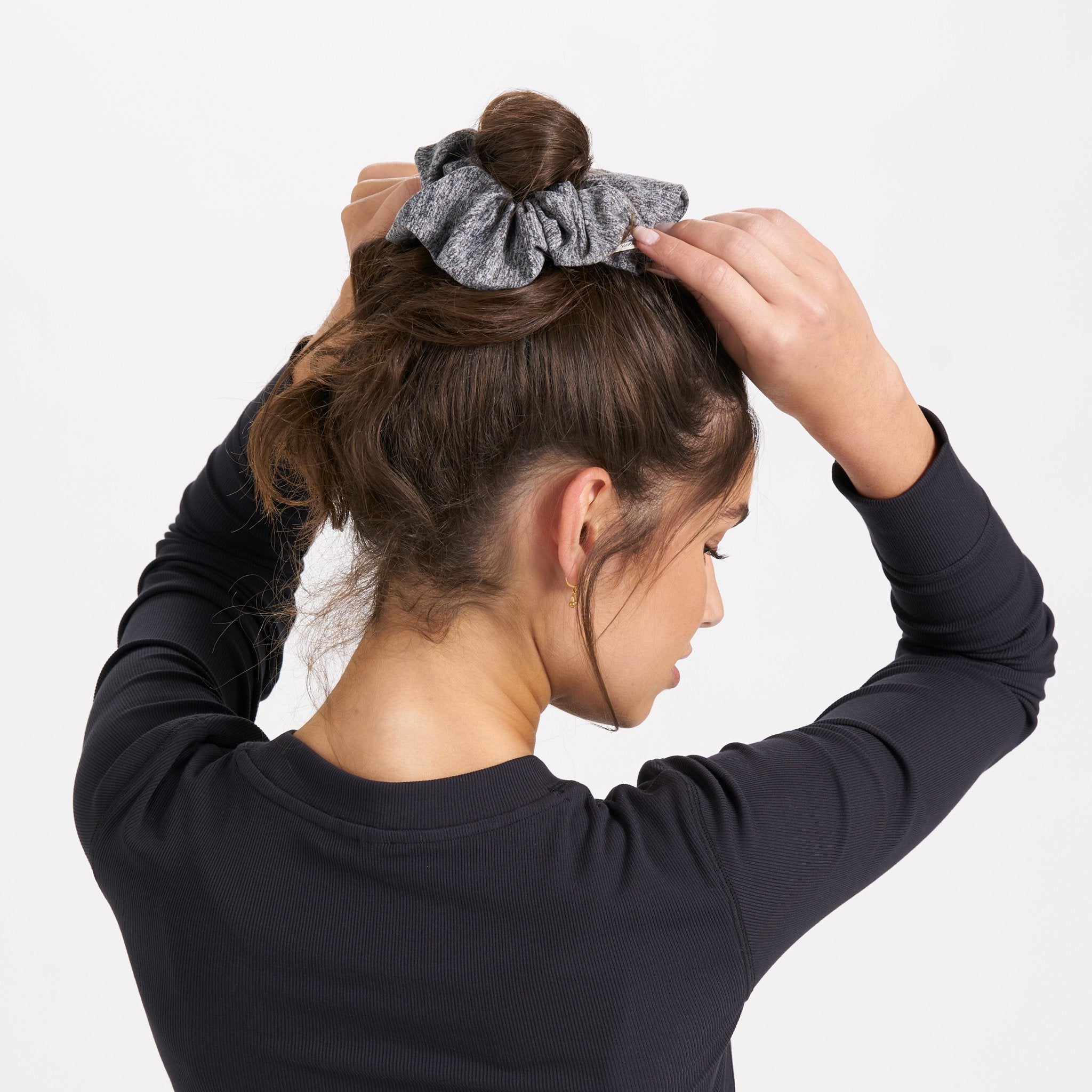 Halo Oversized Scrunchy | Heather Grey - Image 3